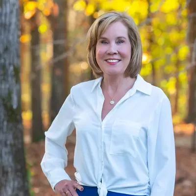 Arleen Llewellyn Life Insurance Agent Fort Worth, TX 76102