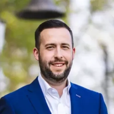 Chad Kools Life Insurance Agent Altoona, WI 54720