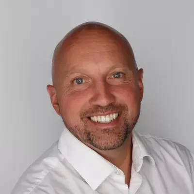 Daniel Howard Life Insurance Agent Milwaukee, WI 53224