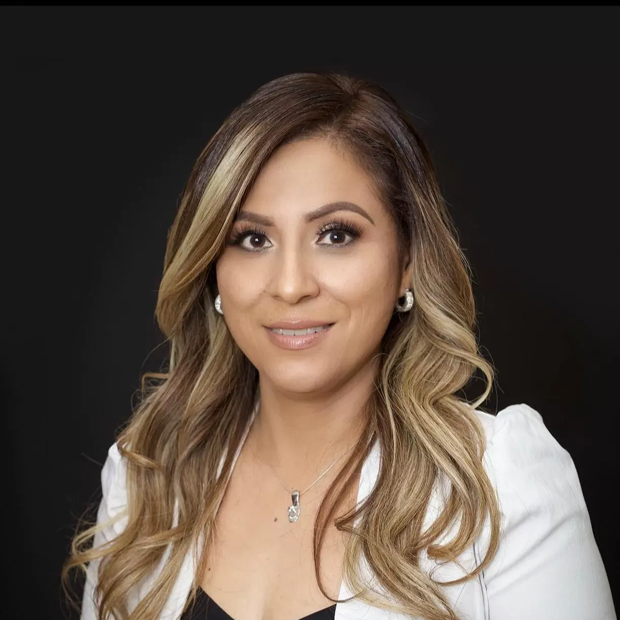 Lilian Estrella Life Insurance Agent Paterson, NJ 07522