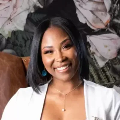 Regina Warren Life Insurance Agent Carmel, IN 46032