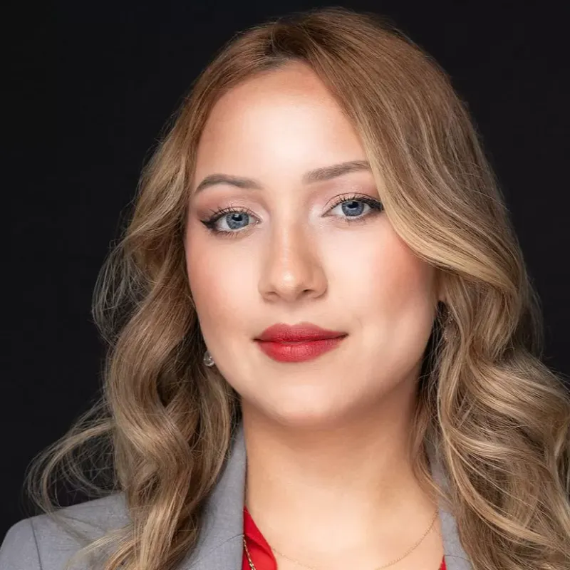 Scarleth Saenz Life Insurance Agent Irvine, CA 92614