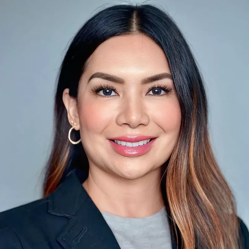 Stephanie Clifford Life Insurance Agent Newport Beach, CA 92660